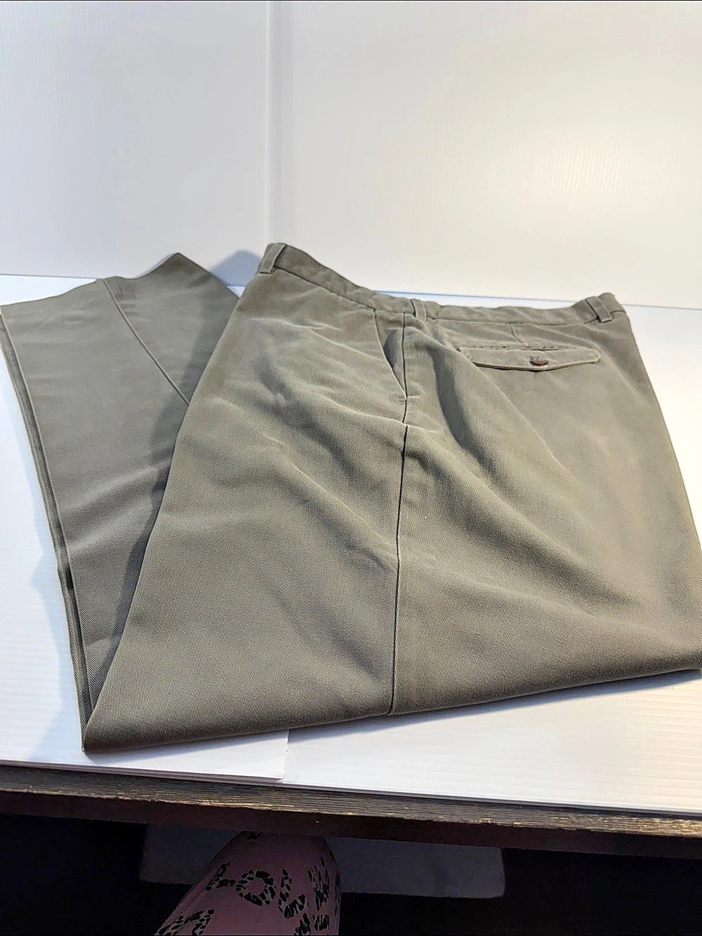 Roundtree & Yorke Easy Care Cotton Khaki Pants Gray Waist 38 x 32